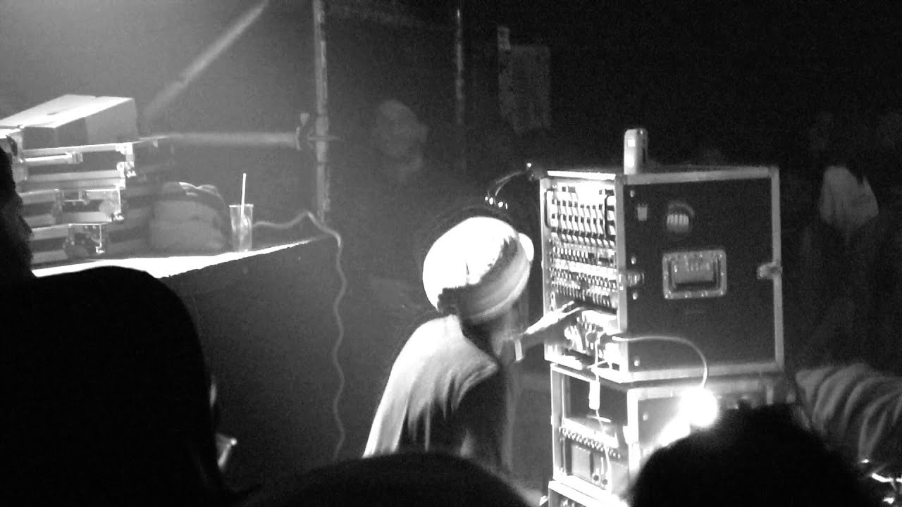 Aba Shanti-I @ Sottotetto Sound Club (BO) Italy - Moa Anbessa & Prince David 