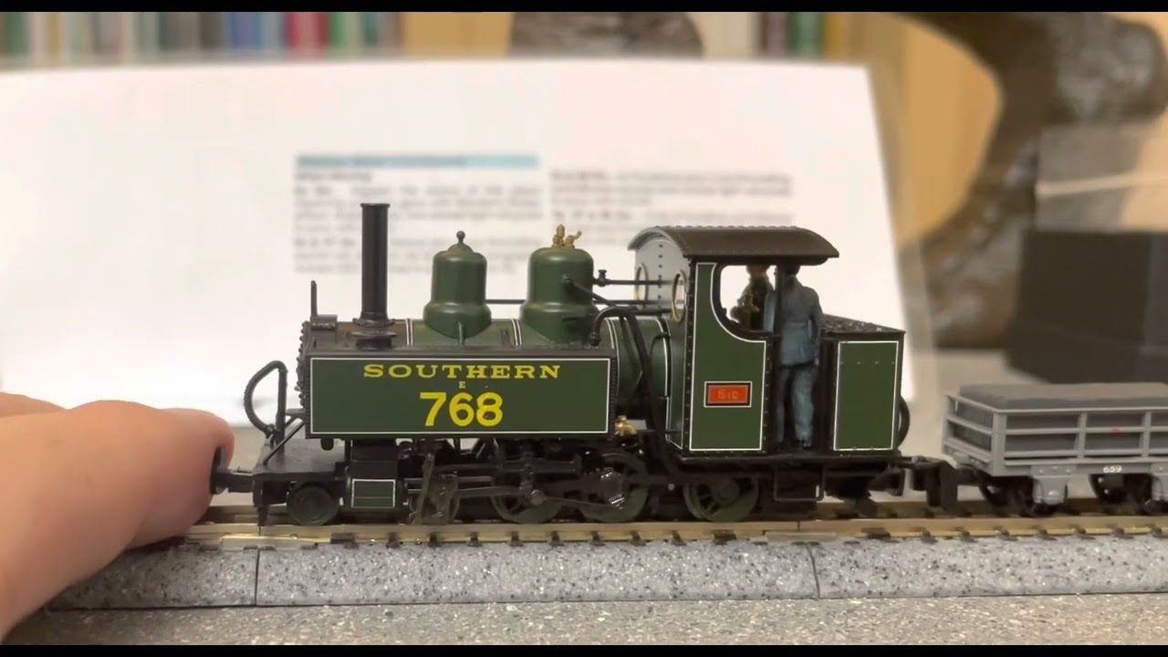 Bachmann Baldwin to Hunslet comparison.