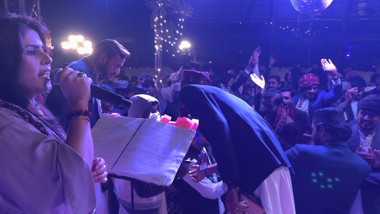 Sohna Marnhu Biya Bhi Hazaar - Sindhi Mashup (Anina Fida) in Islamabad