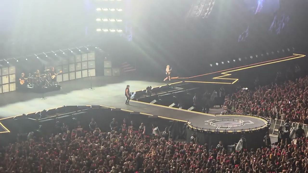 AC/DC  Thunderstruck Brisbane