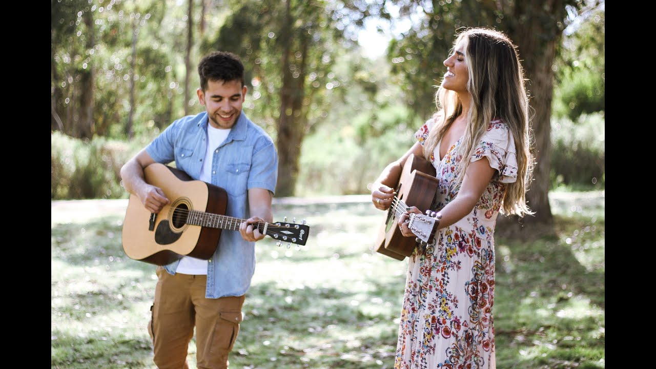 Rodri Bovino, Manumi - En Un Instante (Video Oficial)