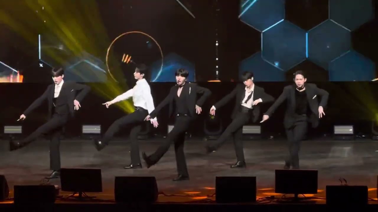ONEUS Bring It On [Reach For Us Tour] Atlanta 1.16.23 [Fancam]