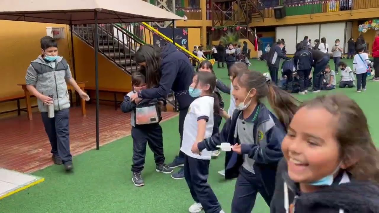 FELIZ DÍA DEL ASISTENTE DE LA EDUCACIÓN 2022 - Colegio María Montessori (Arica, Chile)