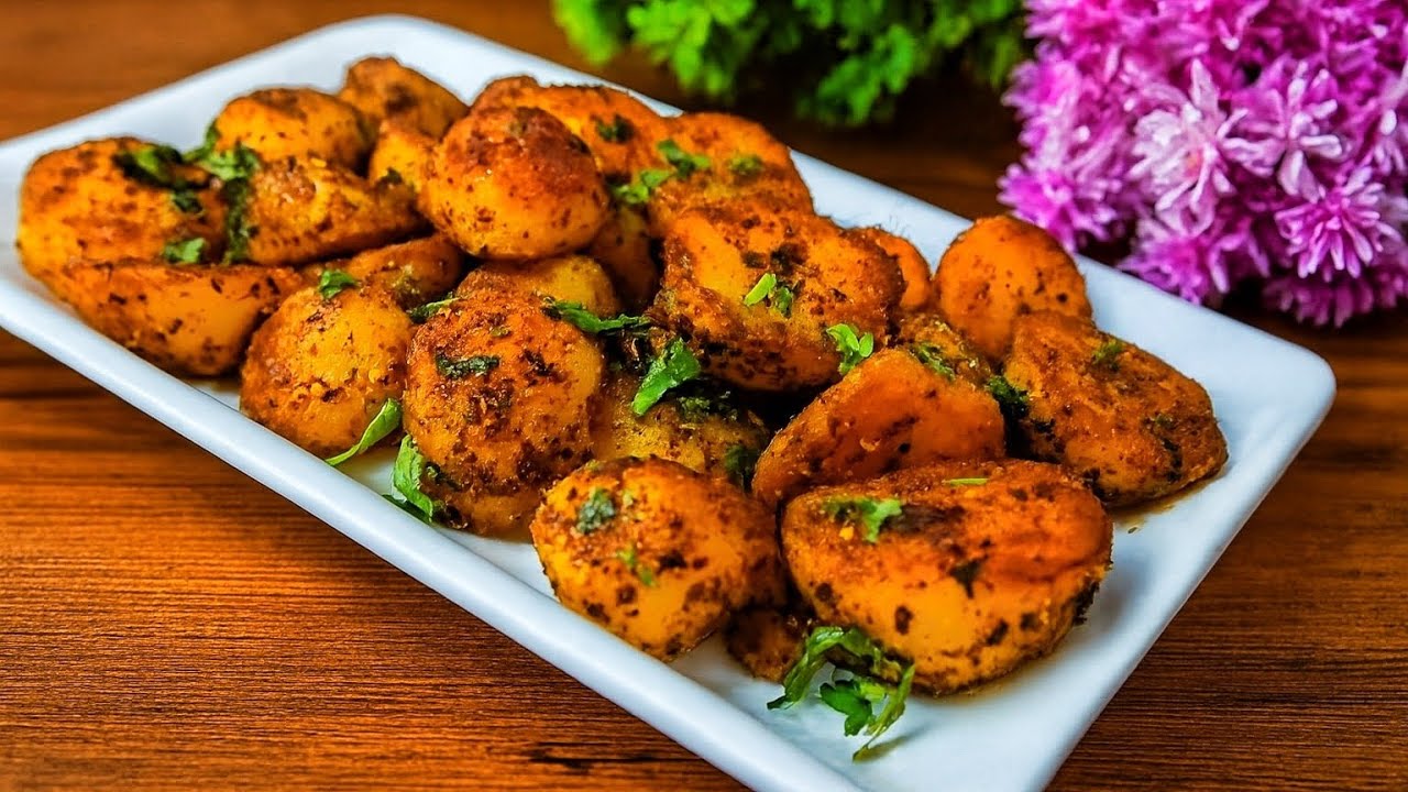 Butter Potato Roast | Butter Potato Fry | Crispy And Instant Aloo Butter Roast Recipe| बटर आलू फ्राई