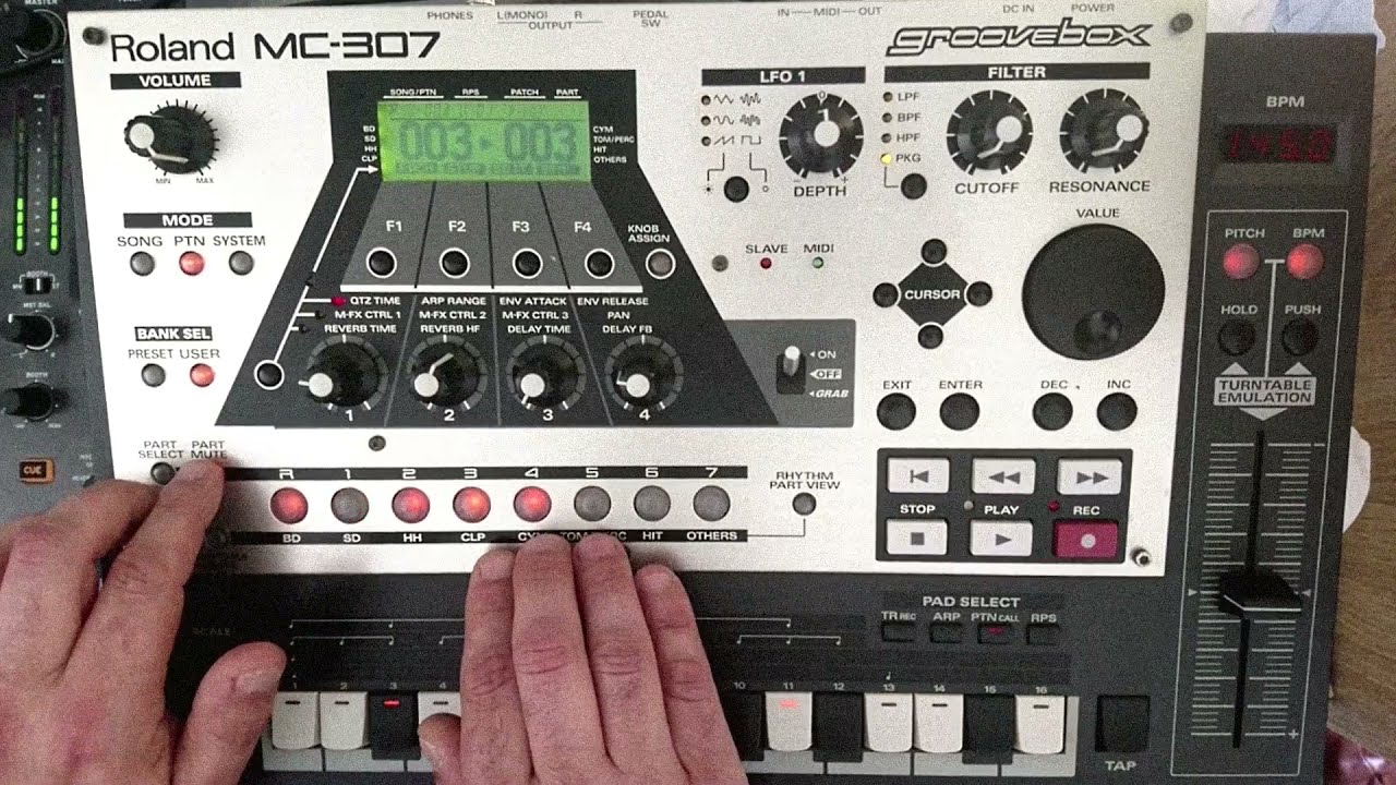 Fast Line : Happy Synthwave w/ MC307
