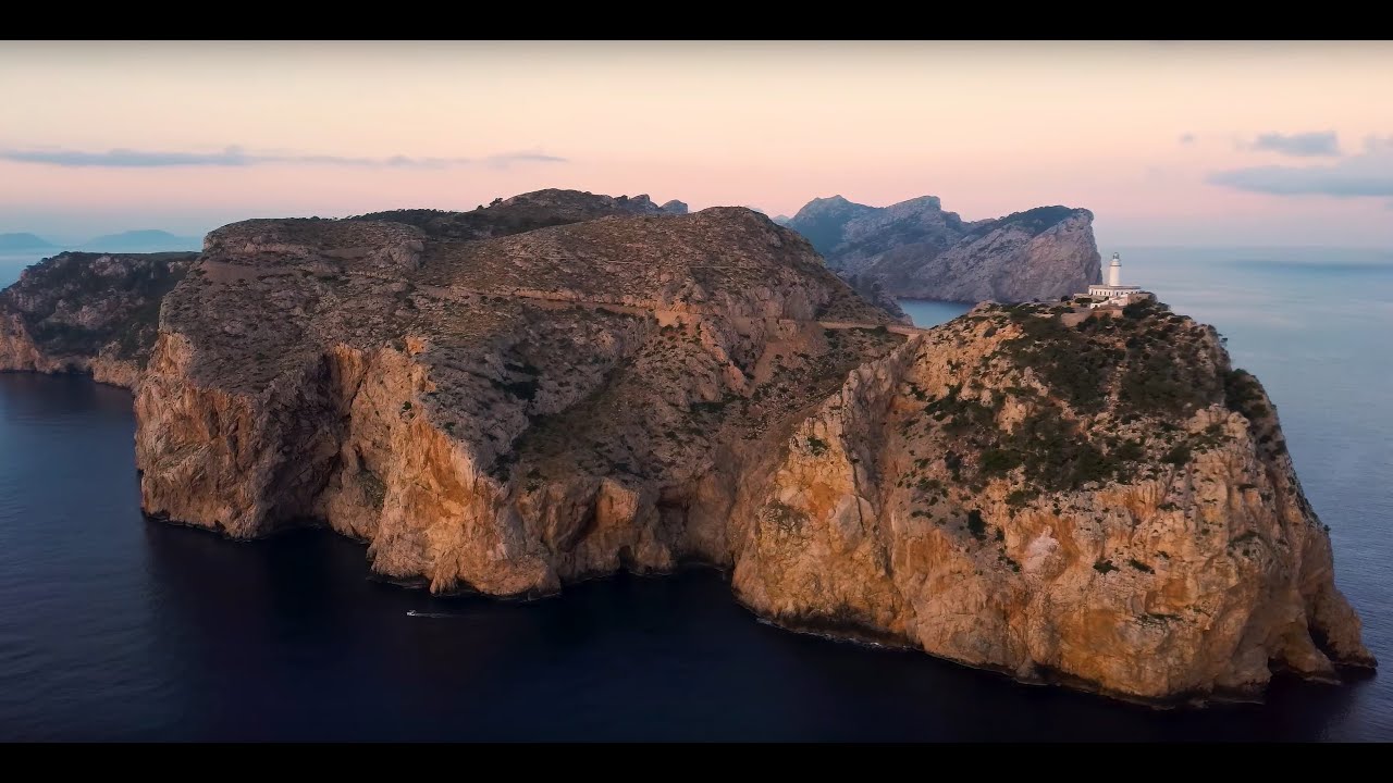 Mallorca Drone View & Underwater Snorkelling (fish & octopus) - Rocks & Sea - Part II