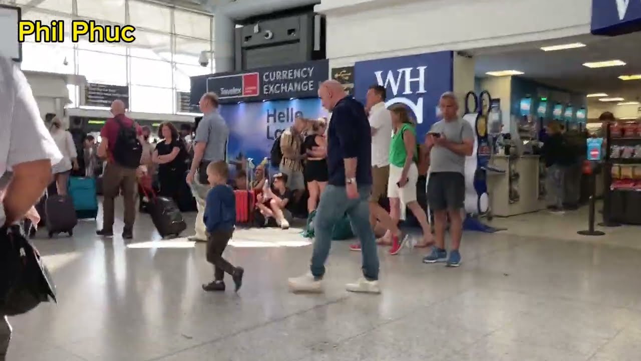 Part 10 - To bus stop - London Stansted Airport STN
