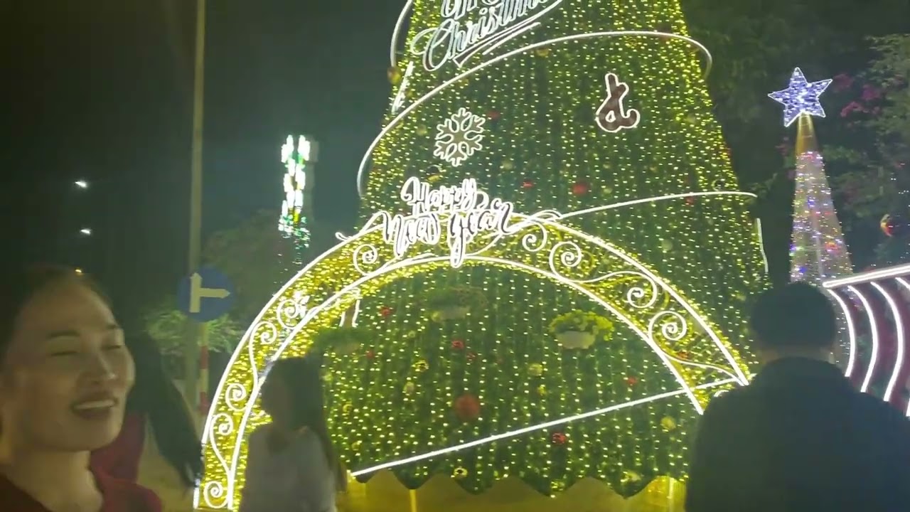 Giáng sinh sớm tại khu đô thị xuân thành