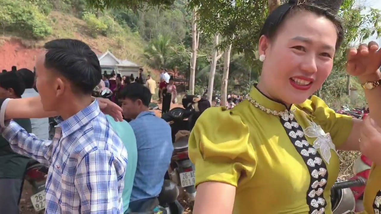 MỜI CẢ NHÀ ĐÓN XEM CHỊ EM XUỐNG ĂN MỪNG TÂN GIA ĐẠI CÁT ANH QUÀNG LẢ