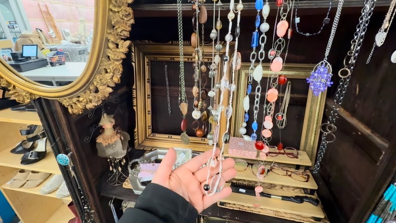 ASMR Relaxing Thrift Store Walk Through (Whispers) 