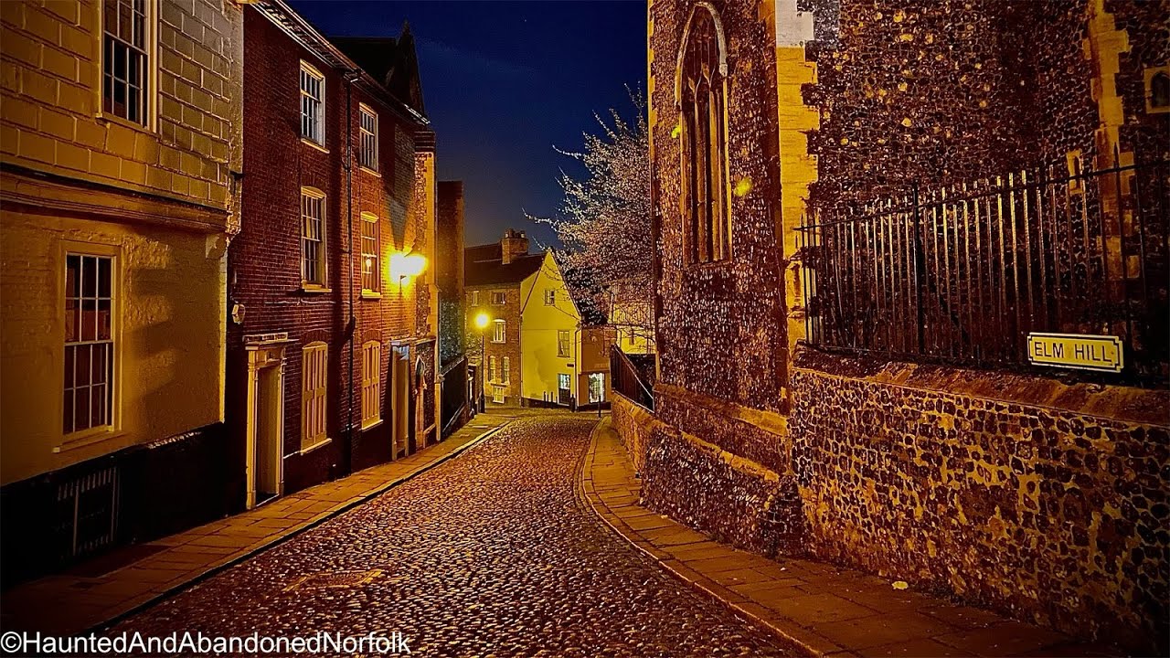 The Story of Elm Hill in Norwich - City Slum to Hollywood Stardom! And the Ghost of Father Ignatius!