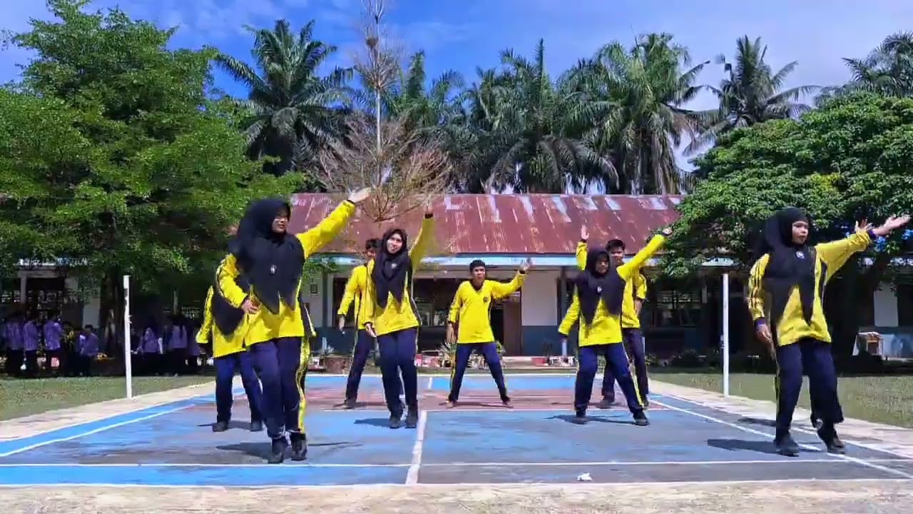 TUGAS SENAM KLOMPOK 4 X,e,1