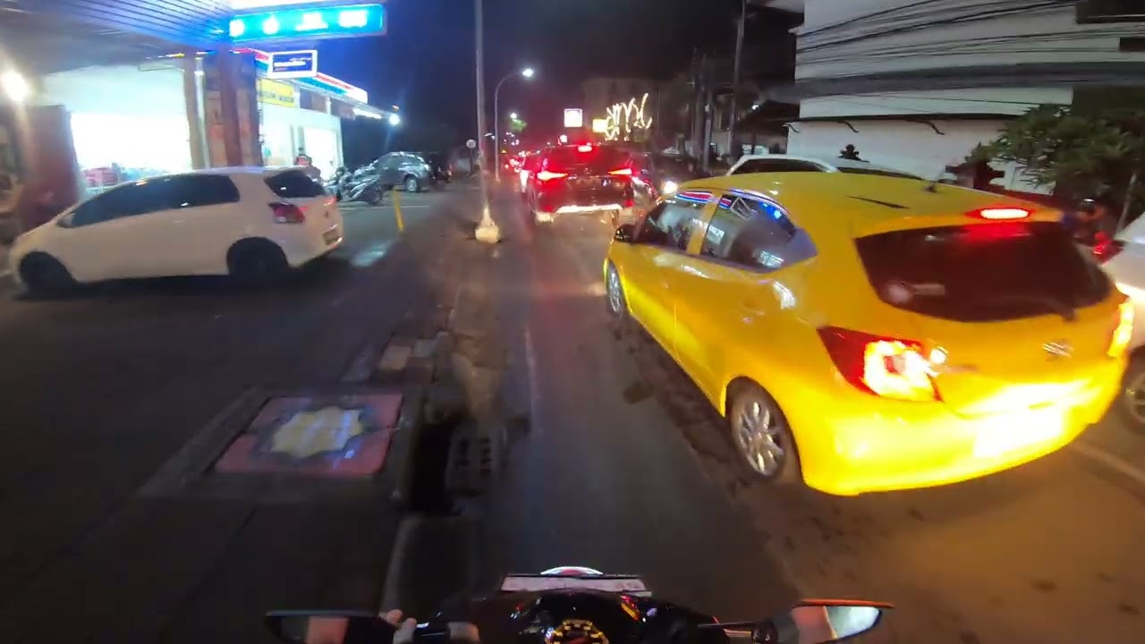 Kuta to Seminyak - Night drive | Yamaha Gear 125 | Bali | Indonesia