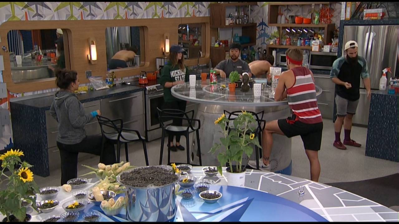 BB18 Paulie VS Natalie & James