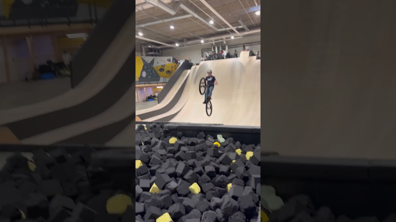 I tried my first ever no hander on the dj! #mtb #dirtjumper #thedome #specialized #tricks #plssub