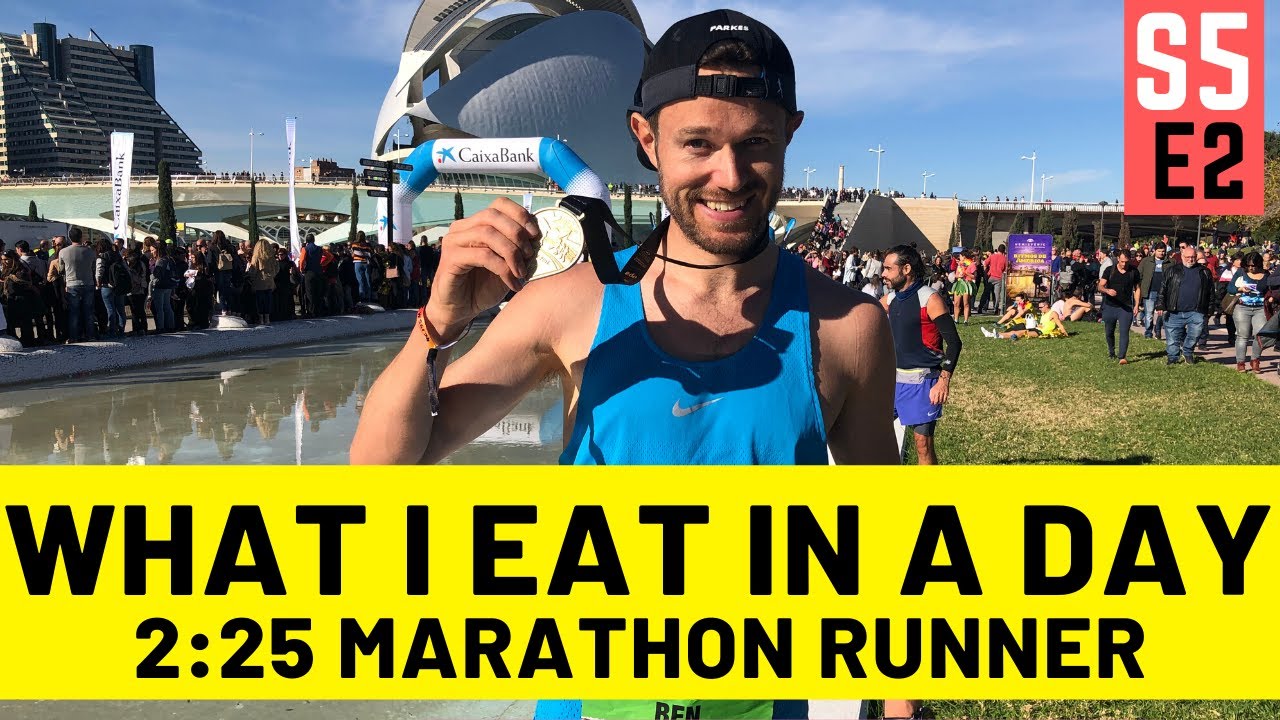 WHAT I EAT IN A DAY as a 2:25 MARATHON RUNNER // FAST (running) FOOD!