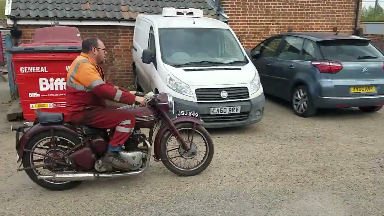1951 Triumph 650cc at Andy Tiernans #08129TRI