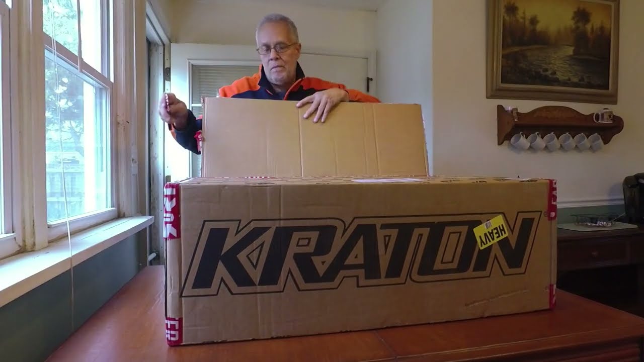 Arrma Kraton 8s 1/5 EXB Monster Speed ​​Truck (без коробки) и езда бок о бок с Traxxas XRT 8s