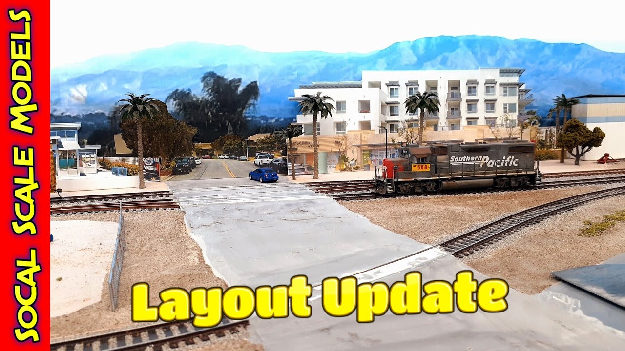 Layout Update #36 | Laying Dirt | Making a fence | New Loco coming