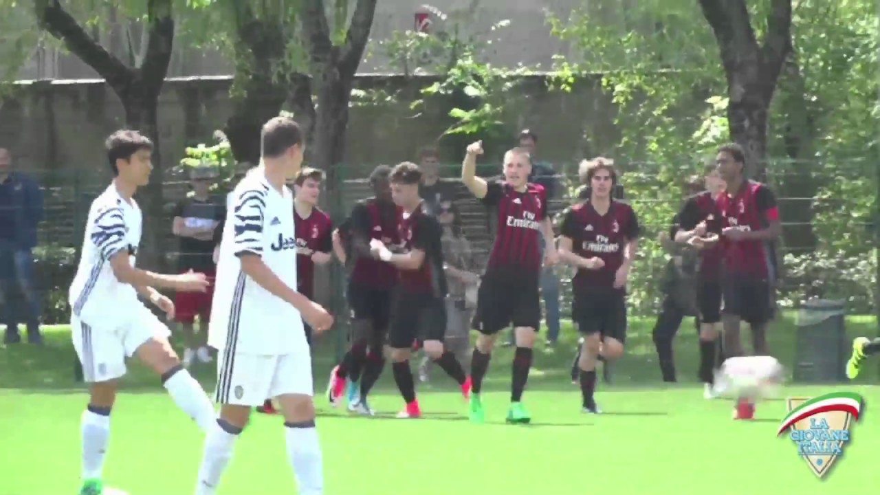 Under 16 AeB - Pokerissimo Milan, Juve travolta: la sintesi del match playoff!