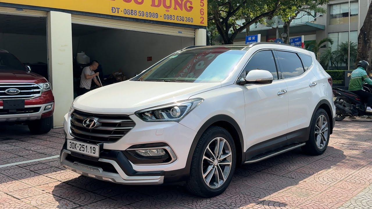 Xe Cũ Chạy 17 000Km Siêu Hiếm Hyundai Santafe 2.2L 4WD 2016
