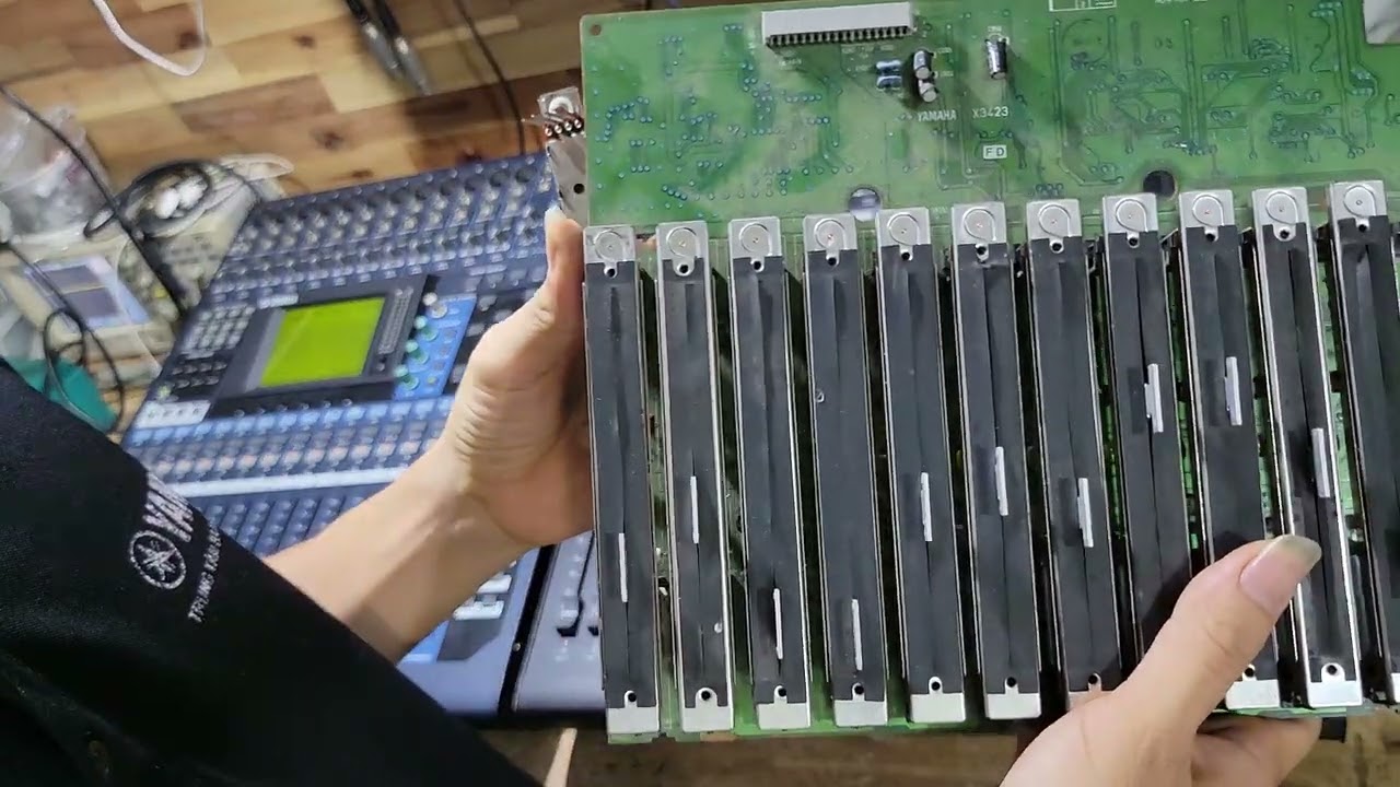 Anh em dùng mixer thì vào đây xem video này để tránh mất tiền oan !