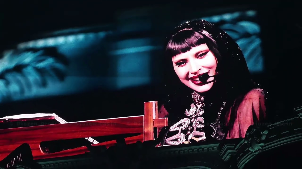 Lady Gaga - 