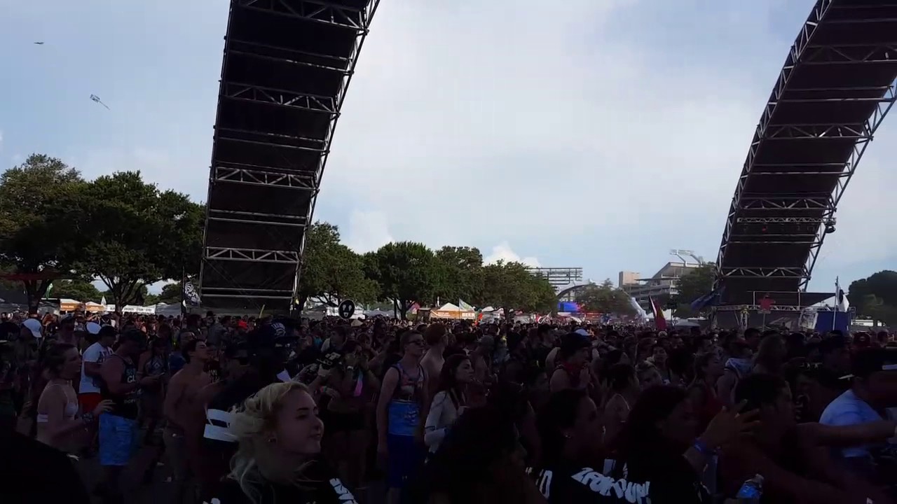 BackStage SMF16