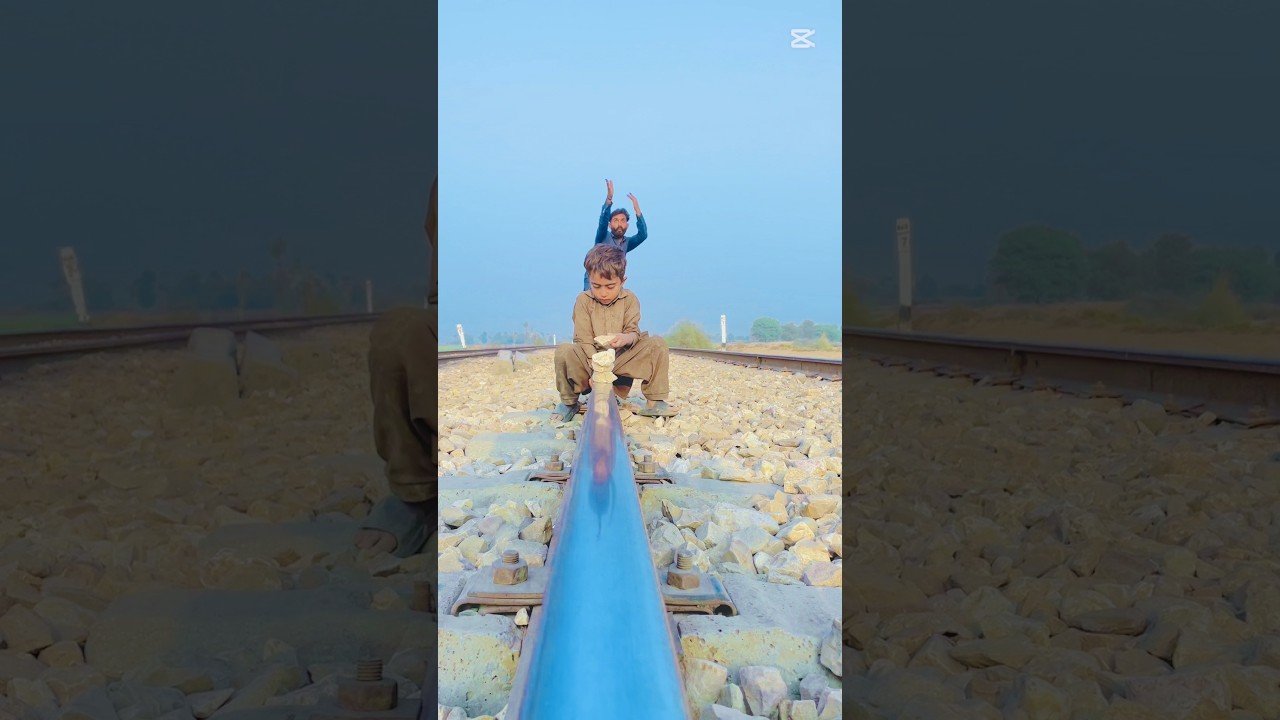 Bacha train ke age #trending # #music #usa #ytshorts #usindia #coomingsoon #india