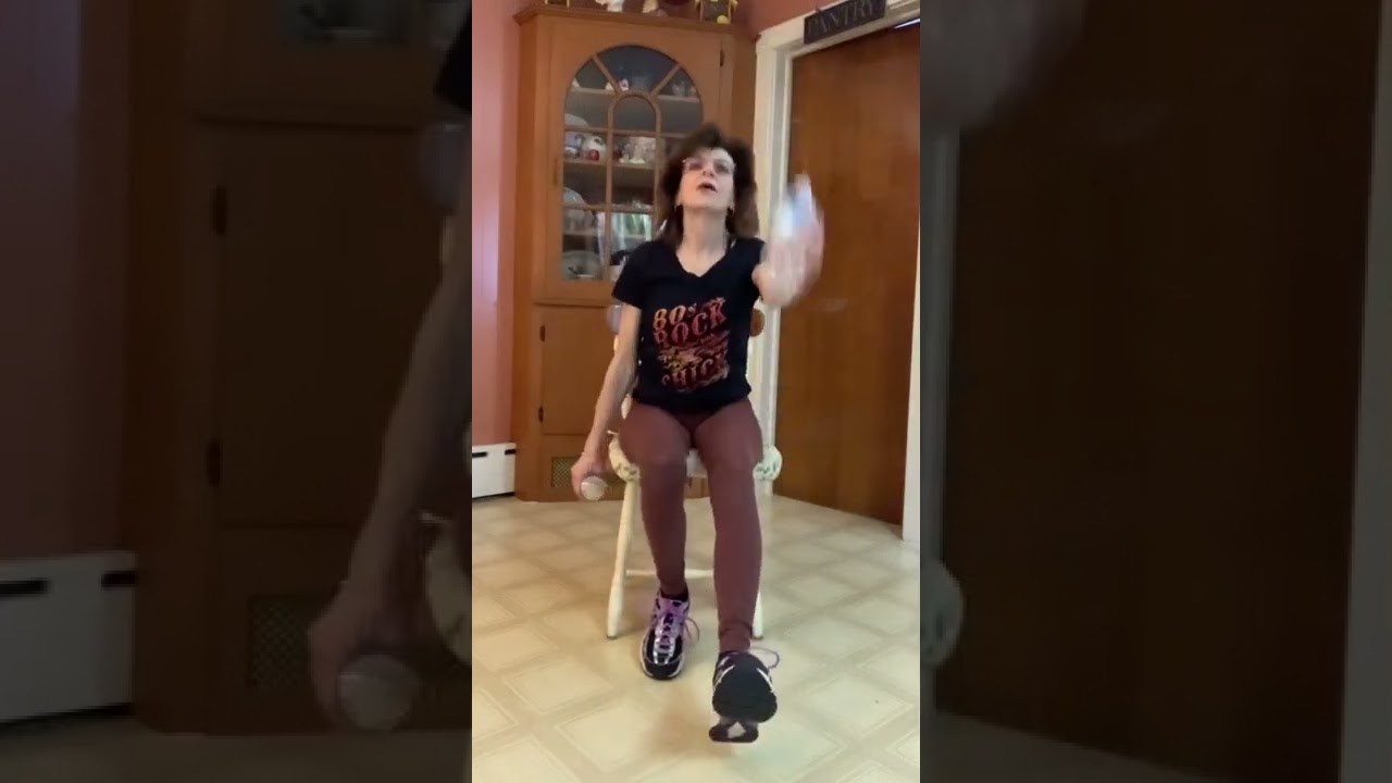 Chair Zumba Gold Toning - Sway by Dean Martin