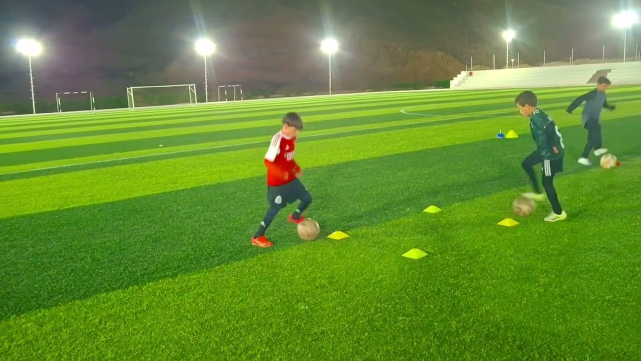 Soccer training for developing ball control #football #soccer #skills #training #pilkanozna #fusbal 