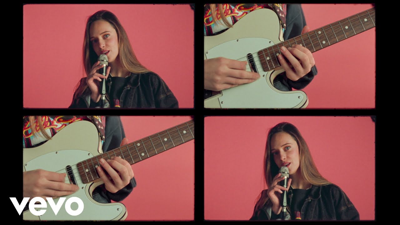 Alexia Gredy - Dr&ocirc;le d'id&eacute;e (Clip Officiel)