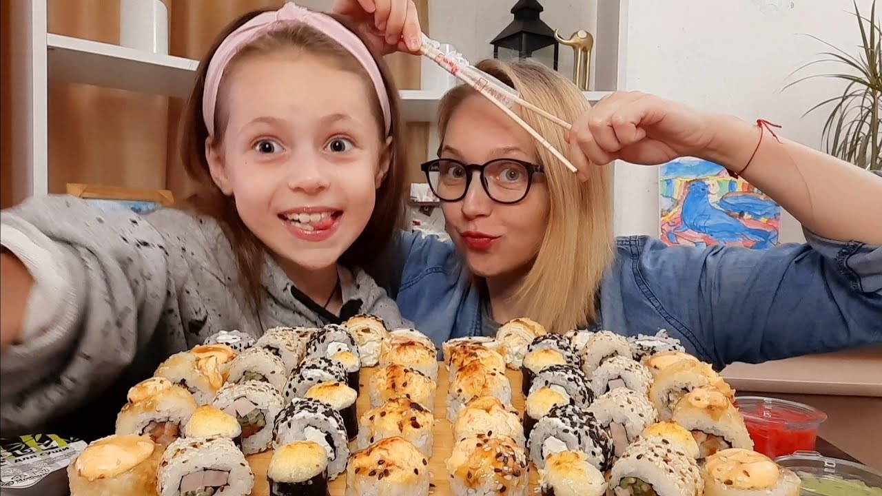 МУКБАНГ/РОЛЛЫ🍣СУШИ/Mukbang Rolls, Sushi/ОПАСНАЯ ИСТОРИЯ ИЗ ЖИЗНИ😱😱😱