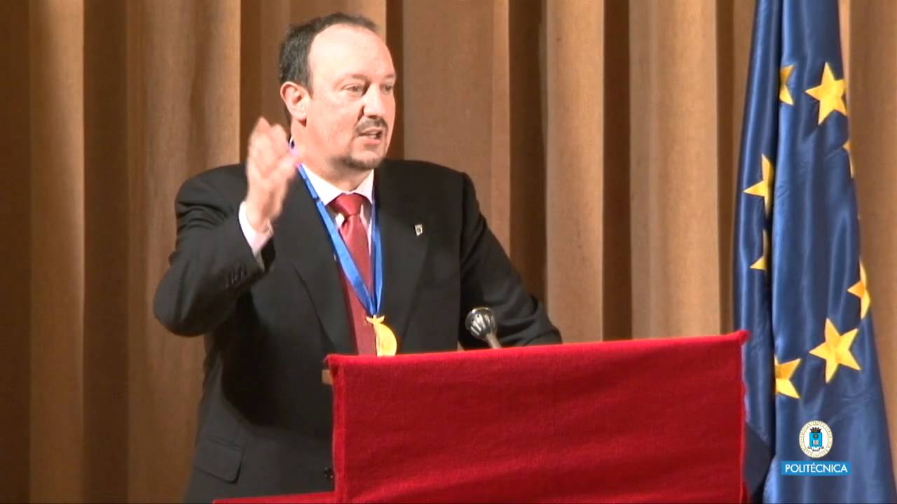 Medalla Agustín de Betancourt de la UPM a Rafa Benítez