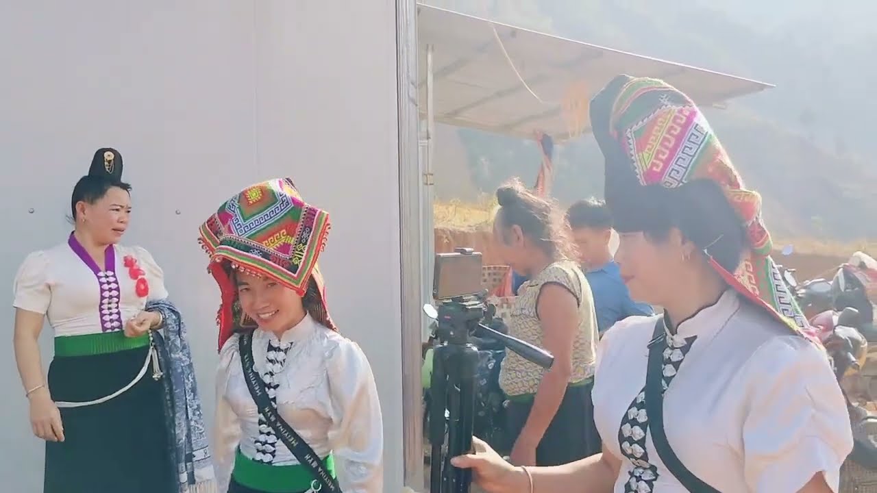 Pày bằng ban mưa dàm ý chơ