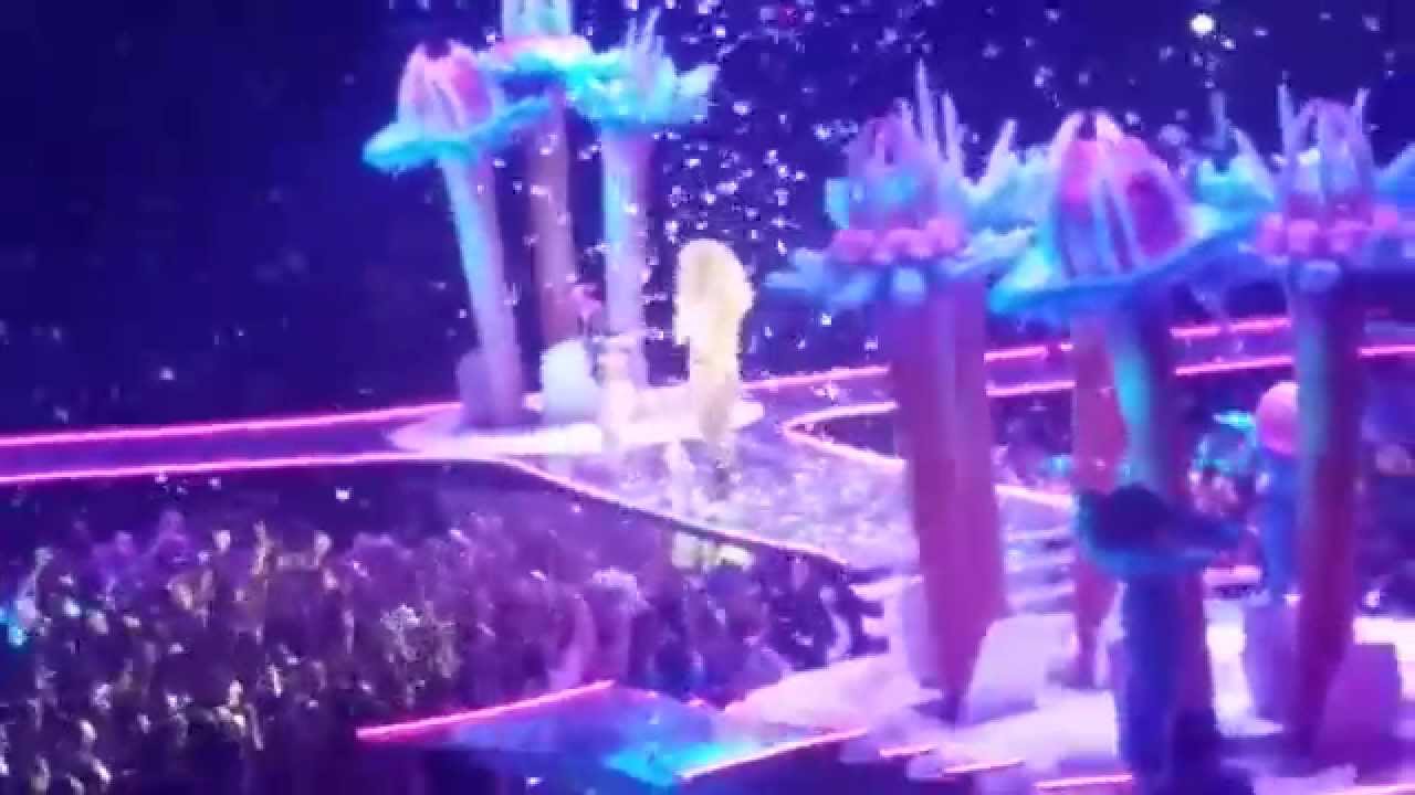 Lady GaGa   5  10  2014 ArtRave Prague