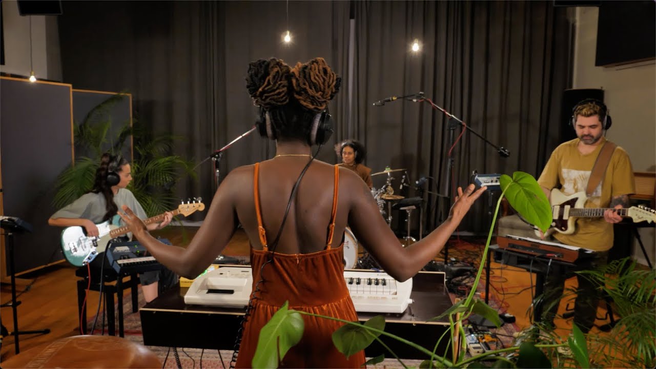 Sera Kalo - eXante - Can You Speak My Language - Live at SoundFabrik