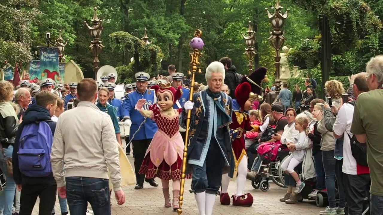 Bonte Stoet (1) - Negen Pleinen Festijn 2017 @Efteling