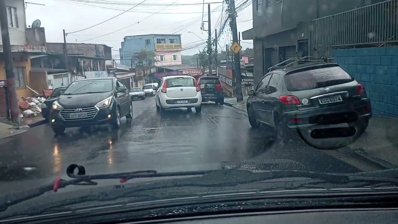 Andando na comunidade de Mauá, São Paulo  #maua #comunidade #favela #chuva #brasil #morro #brasil 