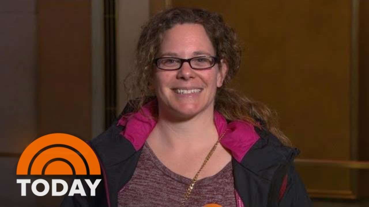 She Gets An Ambush Makeover Before 40 &lsquo;Like A Totally Different Person!&rsquo; | TODAY