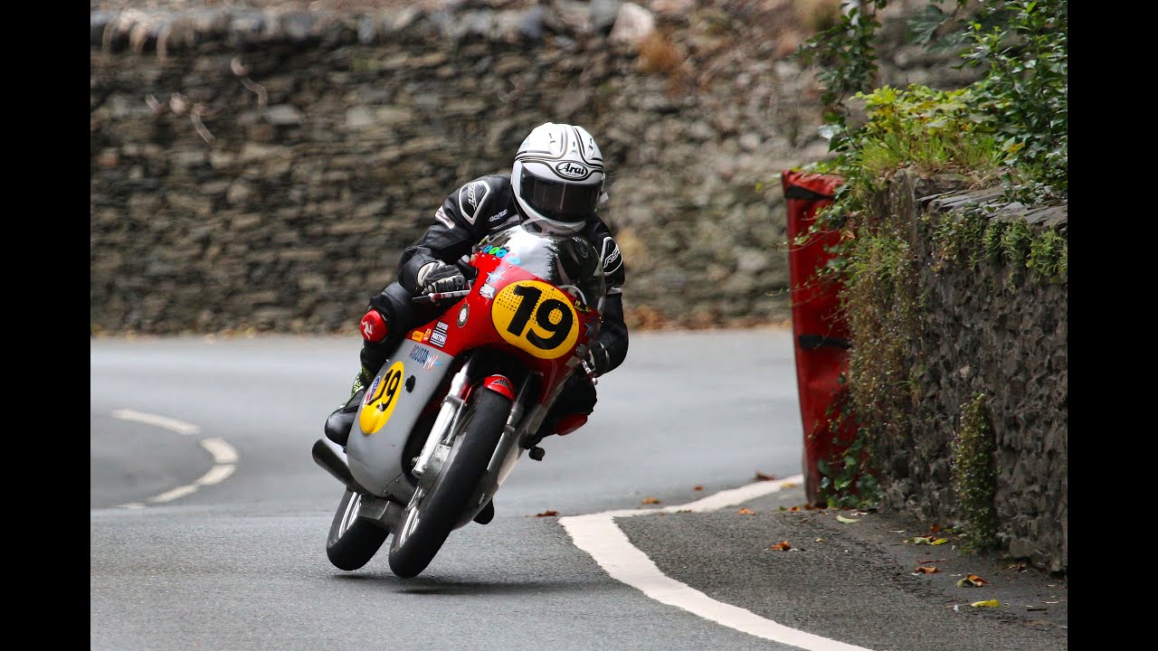 CLASSIC TT RACES 2025 SENIOR CLASSIC TT 500 - BLUE RIBAND! John McGuinness Davey Todd Dean Harrison