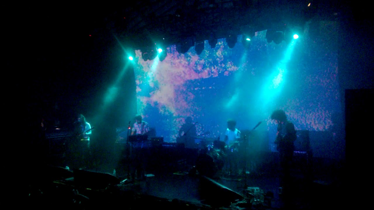 Boogarins - 