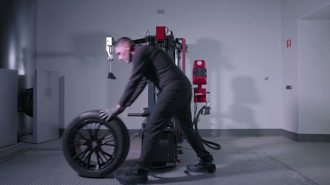 CEMB USA All New TORUK Tire Changer