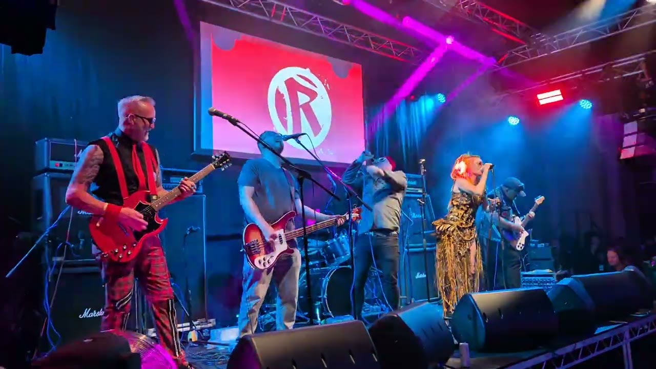 Aoife Destruction at Rebellion Fest, Blackpool on the Arena stage -'99 Red Balloons' on Fri. 8/8/25.