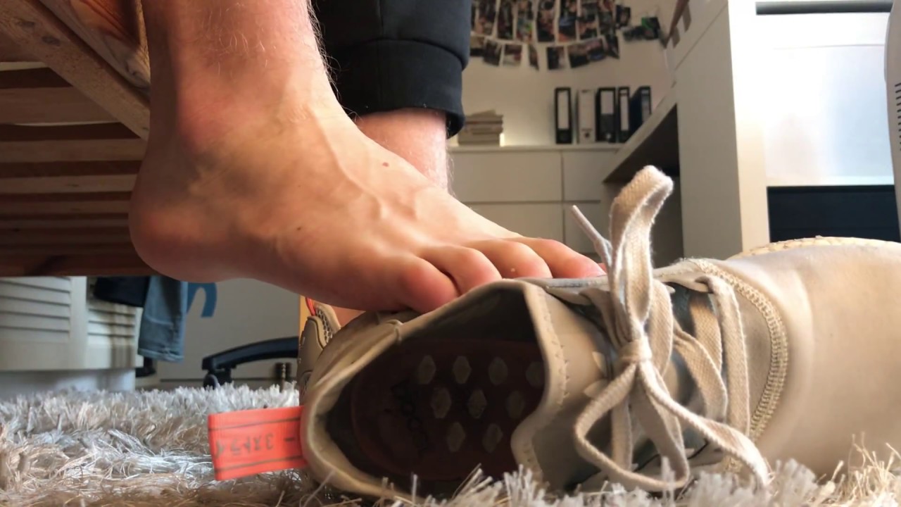 New Adidas NMD (Size 40 2/3) sockless Shoeplay, very thight!