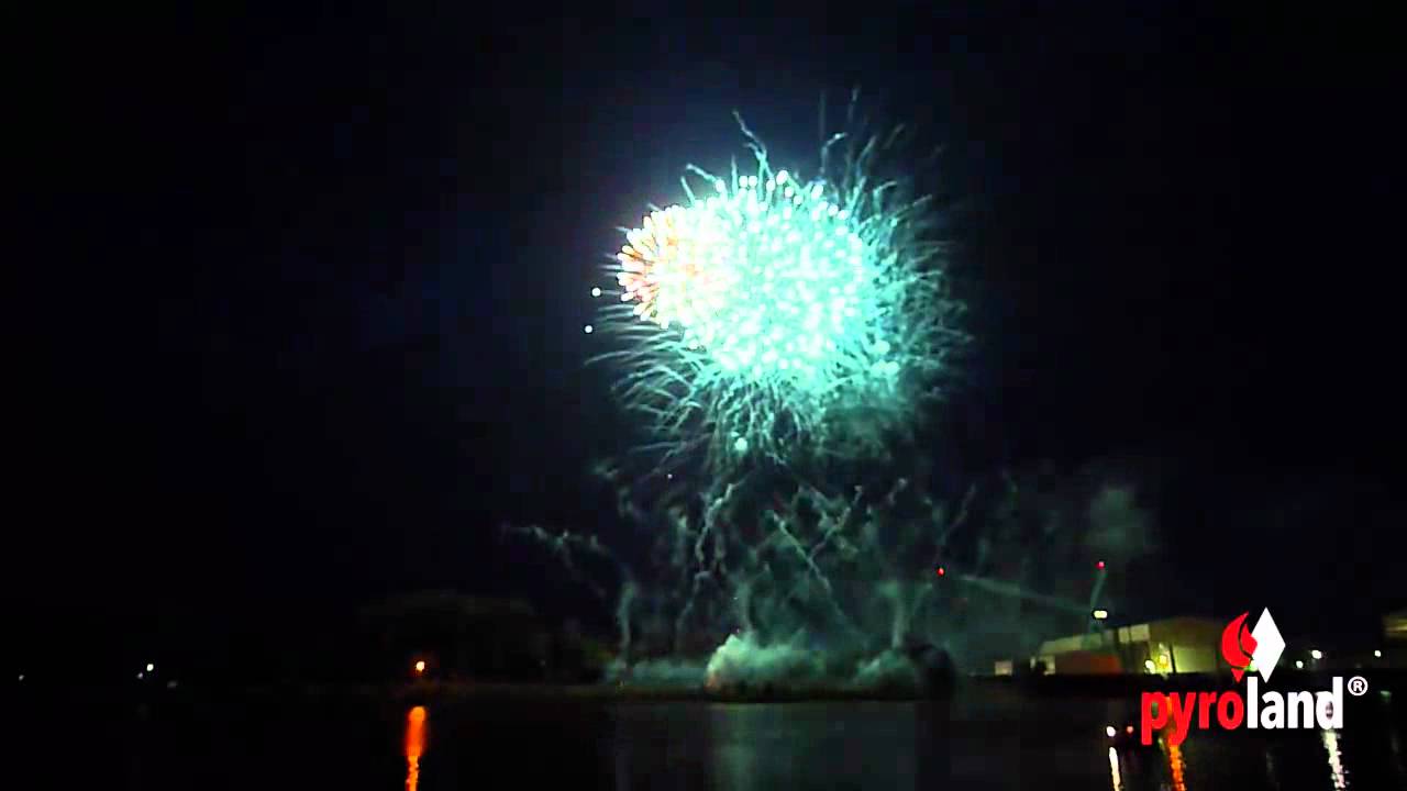 Pyroland-Feuerwerk zum Festival Maritim in Bremen 2012