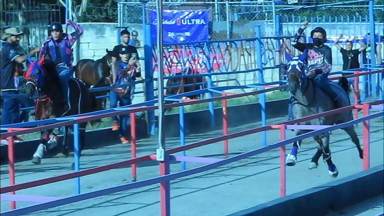 Copa Cápsula. (Pacer & V8)     algunas carreras