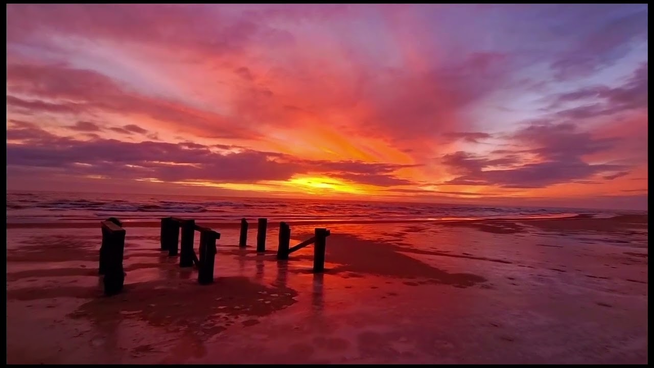#sunset #red #beach #sea #viral #video #best #wow #relax #relaxing #majic #me #style #love #loveyou