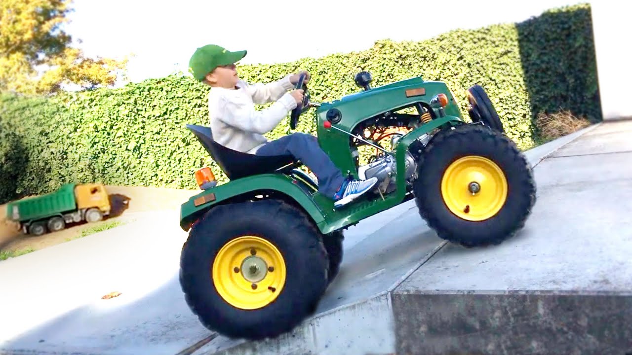 Children JOHN DEERE Tractor Gasoline Motor!
