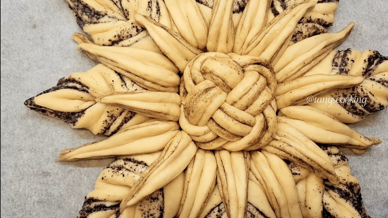 Poppyseed pumpkin brioche star is tasty, soft snd nice 